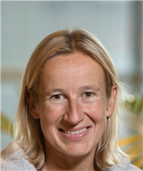 Dr Miriam Pikkematt